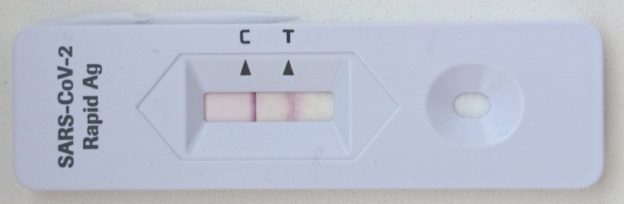 Negatívny antigénový test .. po pár hodinách